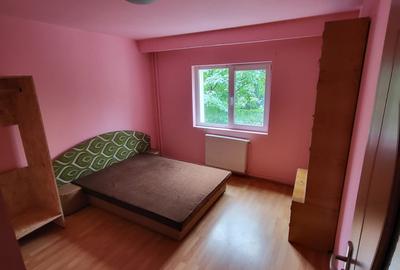 Apartament 2 camere, 50 mp, Decomandat, Etaj 1 –Zona Plopilor - 1