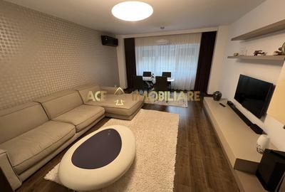 Apartament cu 3 camere decomandat, mobilat în Nerva Traian
