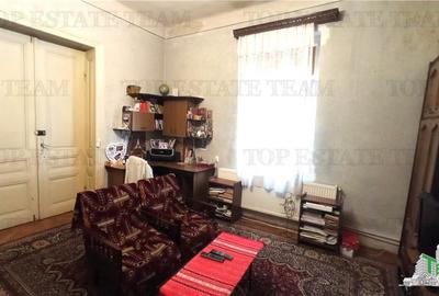 Casa de vanzare in zona Mantuleasa - 1