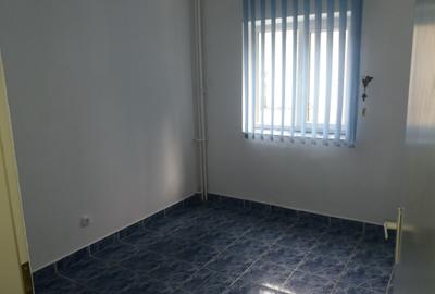 Apartament 3 camere la parter zona Est Clinic - 7
