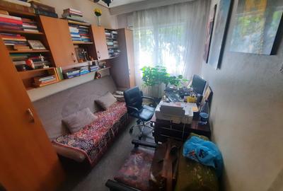 Apartament cu 3 camere, etajul 1/4, zona Tatarasi - 5