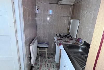 Casa de vanzare cu 3 camere, zona Schit - 5