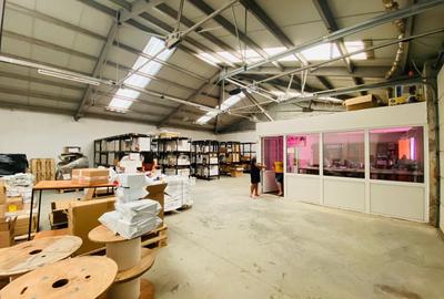 Proprietar- inchiriez spatiu depozitare str. Aurel Vlaicu 78 - 3