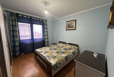 Apartament cu 3 camere decomandat, mobilat în Central