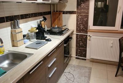 Brancoveanu -Garsoniera renovata -Bloc mixt - 1