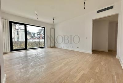 Apartament cu 4 camere în Iancu Nicolae