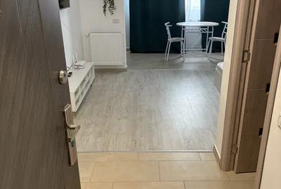 Garsoniera / semidecomandata / centrala proprie / AC / 34 mp / Tineretului 53 - 3