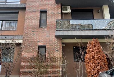 Apartament cu 3 camere decomandat, mobilat în Tomis Plus