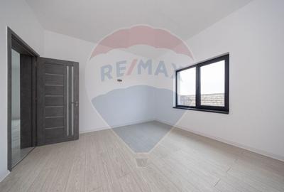 Casă -construcție noua-| 4 camere- Izvor - 500 mp teren - 14