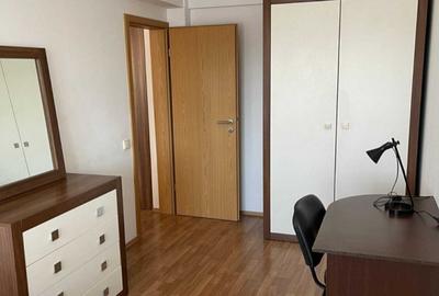 Apartament cu 2 camere, etaj intermediar, balcon, zona Platinia - 2