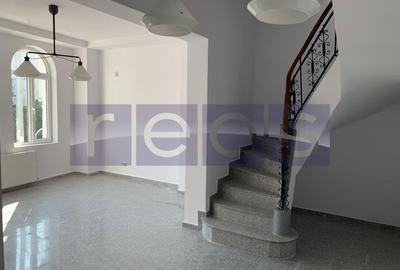 VANZARE - VILA 9 CAMERE  - Vasile Lascar, Mihai Eminescu, Bd. Dacia - 1