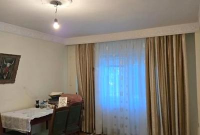 Apartament cu 4 camere decomandat în Faleza Nord