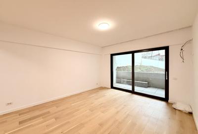 Tribunal Bulevardul Unirii 2 camere 147 mp 60 utili terasa 6 mp curte 81 mp 2025 - 2