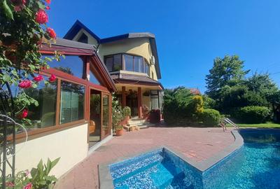 Casa individuala cu piscina. P+1+M. zona foarte buna - 9