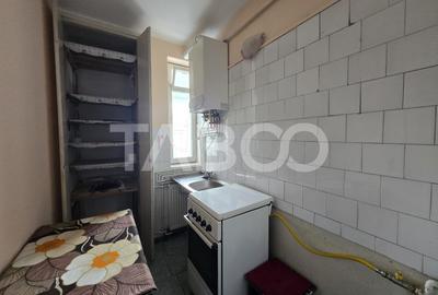 Apartament 2 camere de vanzare 37 mp balcon zona Mihai Viteazul Sibiu - 10