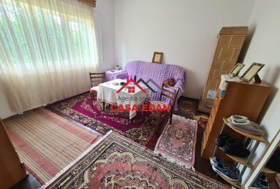 Apartament in casa--64.900 euro - 1