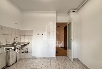 Apartament cu 3 camere de vanzare in zona Fabric, Timisoara, garaj - 7