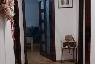 Apartament renovat 3 camere 66 mp utili 2 balcoane 2 bai zona Turnisor - 12
