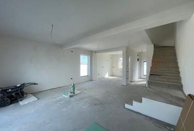 Duplex cu 3 camere în Urseni