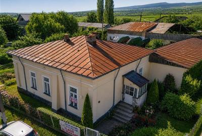 Proprietate unica in zona viticola Odobesti, Vrancea, casa boiereasca cu 4.000 m - 5