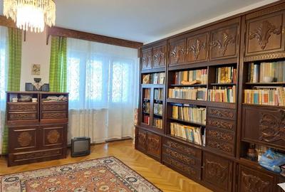 Apartament cu 4 camere decomandat, mobilat în Ultracentral