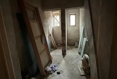 Bocsa Montana, Casa Solida + Teren, Strada Principala - 17