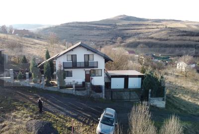 Casă individuală cu 4 camere în Suceagu