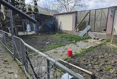 Teren insorit in zona Ocol, pe o strada linistita - 1