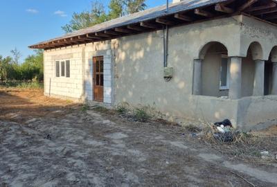 Casă de vânzare în comuna Făcăeni, județul Ialomița – teren 2600 mp, casă nouă, - 8