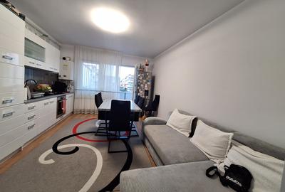 Apartament cu 3 camere semidecomandat, mobilat în Florești