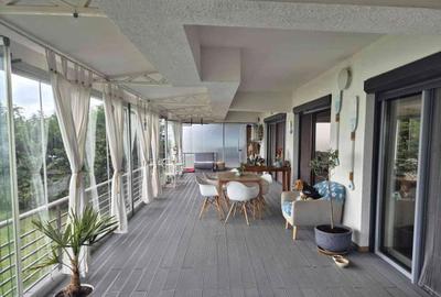 Apartament cu 3 camere în Central