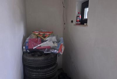 Vand casa in duplex in Deva, semifinisata, zona Garii (peste linia ferata), P+E - 8