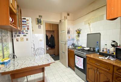 Apartament Zona Zorilor Decomandat - etaj 3/4 - 4