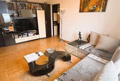 Apartament cu 2 camere semidecomandat în Sud