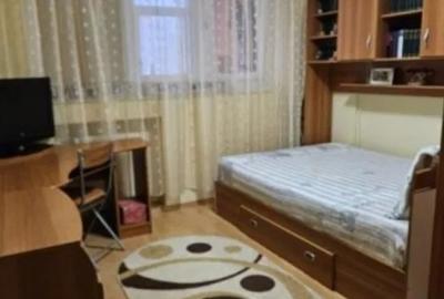 Apartament 3 camere - DECOMANDAT - zona BRANCOVEANU - 1
