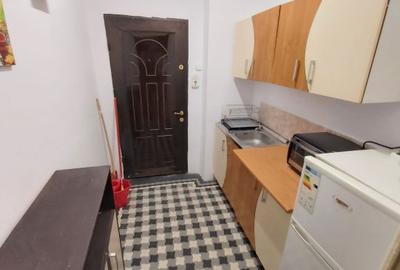 Romana -  ASE 300 euro/luna Piata Romana - 6