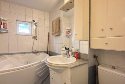 Apartament 3 camere, decomandat, 72mp utili, etaj 2, zona Sagului - 12