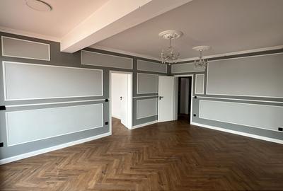 Penthouse de lux | 83 mp utili + terasă 117 mp | Etaj 3 cu lift | Zonă premium - 2