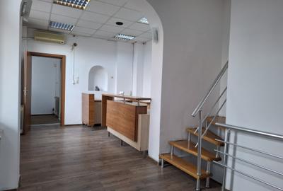 URGENT!, libera, pretabila rezidential/birou/comercial, 2 intrari, NEGOCIABIL - 1