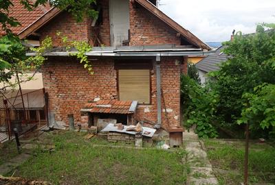 Vand casa in Deva, zona ultracentrala, compusa din 2 corpuri unite, - 3