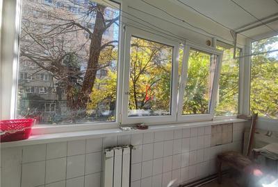 Etaj 1 cu centrala termica- zona Tei Ion Berindei Sectia 7 Politie - 17