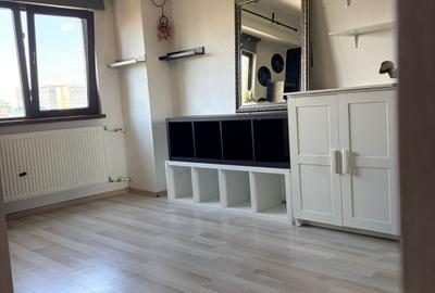 Apartament - 3 camere - semidecomandat - Tineretului - 5