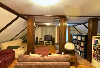 Vilă cu 10 camere P+2E+M 400 M² utili 2800 M² Teren Comandau - 12