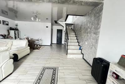 Vila  4 camere de inchiriat  Lumina - 1