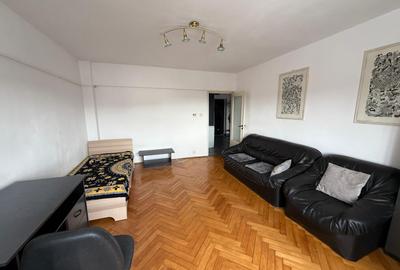 De inchiriat! Apartament cu o camera in Piata Cipariu - 2