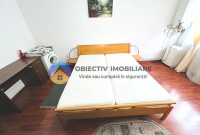 Garsonieră decomandată, mobilată în Central