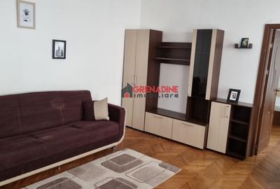 Apartament cu 2 camere semidecomandat în Centrul Istoric