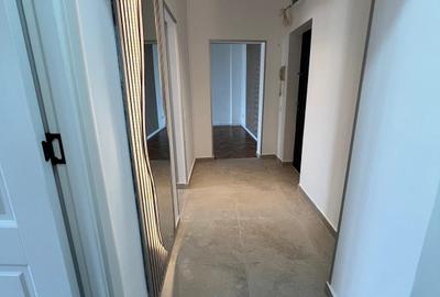Piata Iancului-metrou, 2 camere decomandat, bl. 1987 - 16