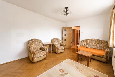 Apartament cu 3 camere decomandat, mobilat în Gheorghe Lazăr