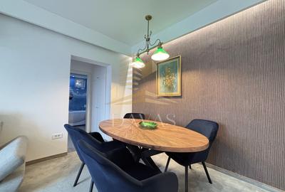 Apartament cu 3 camere semidecomandat, mobilat în Central